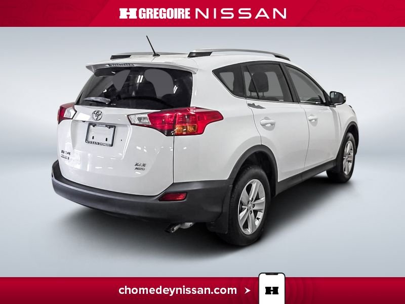 2013 Toyota Rav 4 White Laval - photo #8