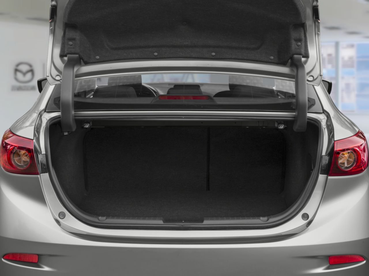 2017 MAZDA Mazda3 Jet Black Mica Ste-Marie - photo #11