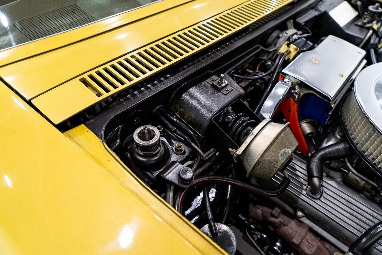 1972 Chevrolet Corvette Unrestored matching# LT1 with documented 103,454km(64,283mi) | PRIX EN USD Gold Montreal - photo #17