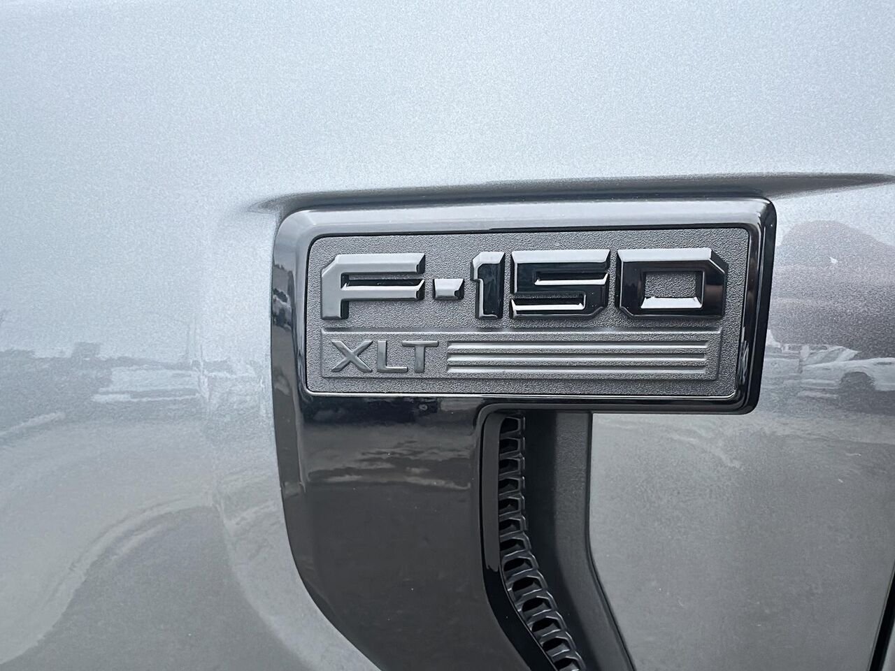 2025 Ford F-150 Grey Rouyn-Noranda - photo #5
