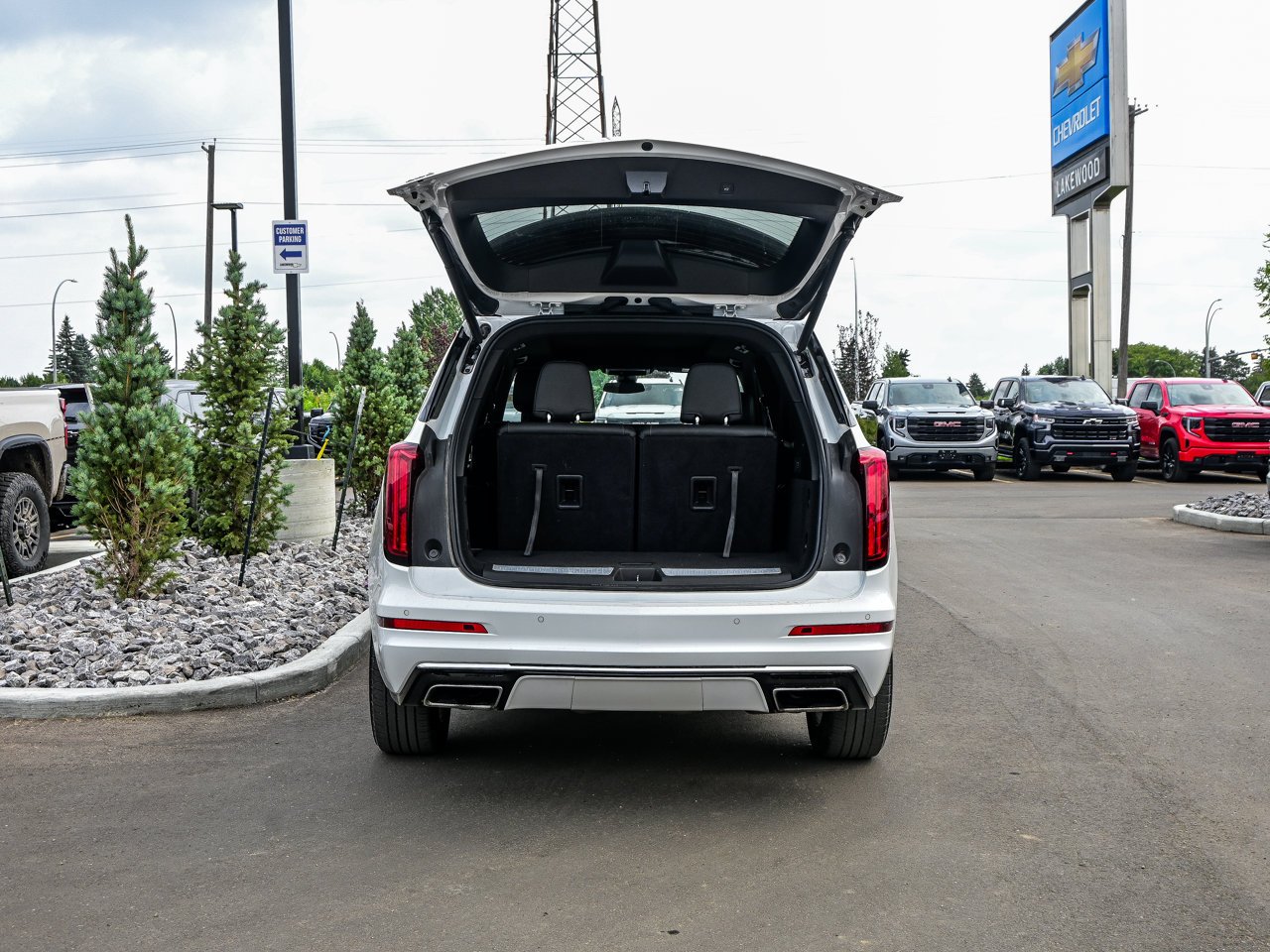 2024 Cadillac XT6 AWD 4dr Luxury White Sherwood Park - photo #13