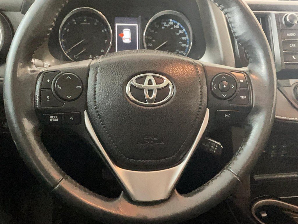 2018 Toyota RAV4 Black Amos - photo #14