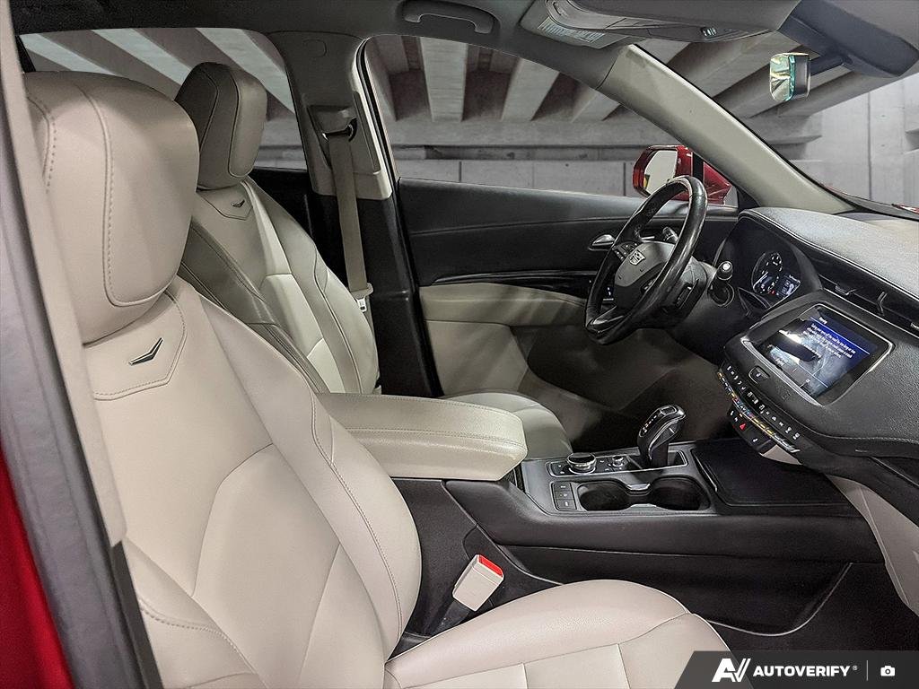 2019 Cadillac XT4 2602026A | AWD Luxury Red Edmonton - photo #21