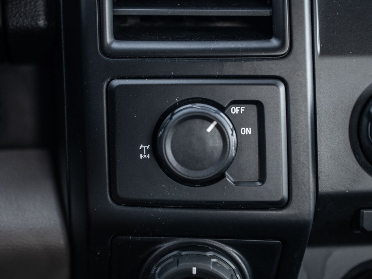 Ford F-150 2016 Blanc Sainte-Julienne - photo #14