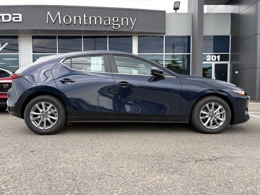 MAZDA Mazda3 Sport GX TA BA 2026 Bleu cristal foncé mica