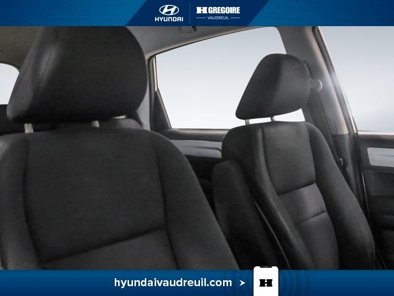 2011 Honda CRV Silver Blainville - photo #26