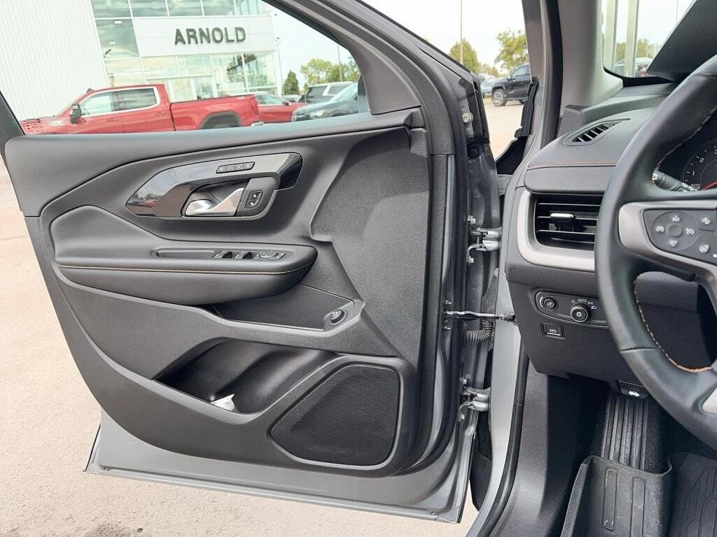 2023 GMC Terrain VIN 3GKALYEGXPL208579 Grey Chicoutimi - photo #10