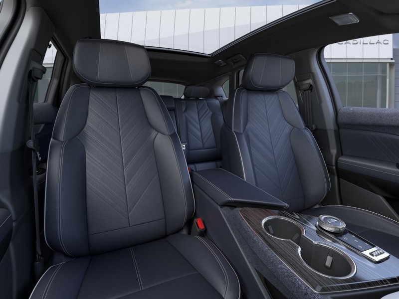 CADILLAC OPTIQ Sport haut de gamme 4 portes 2027 Blanc Sherbrooke - photo #15