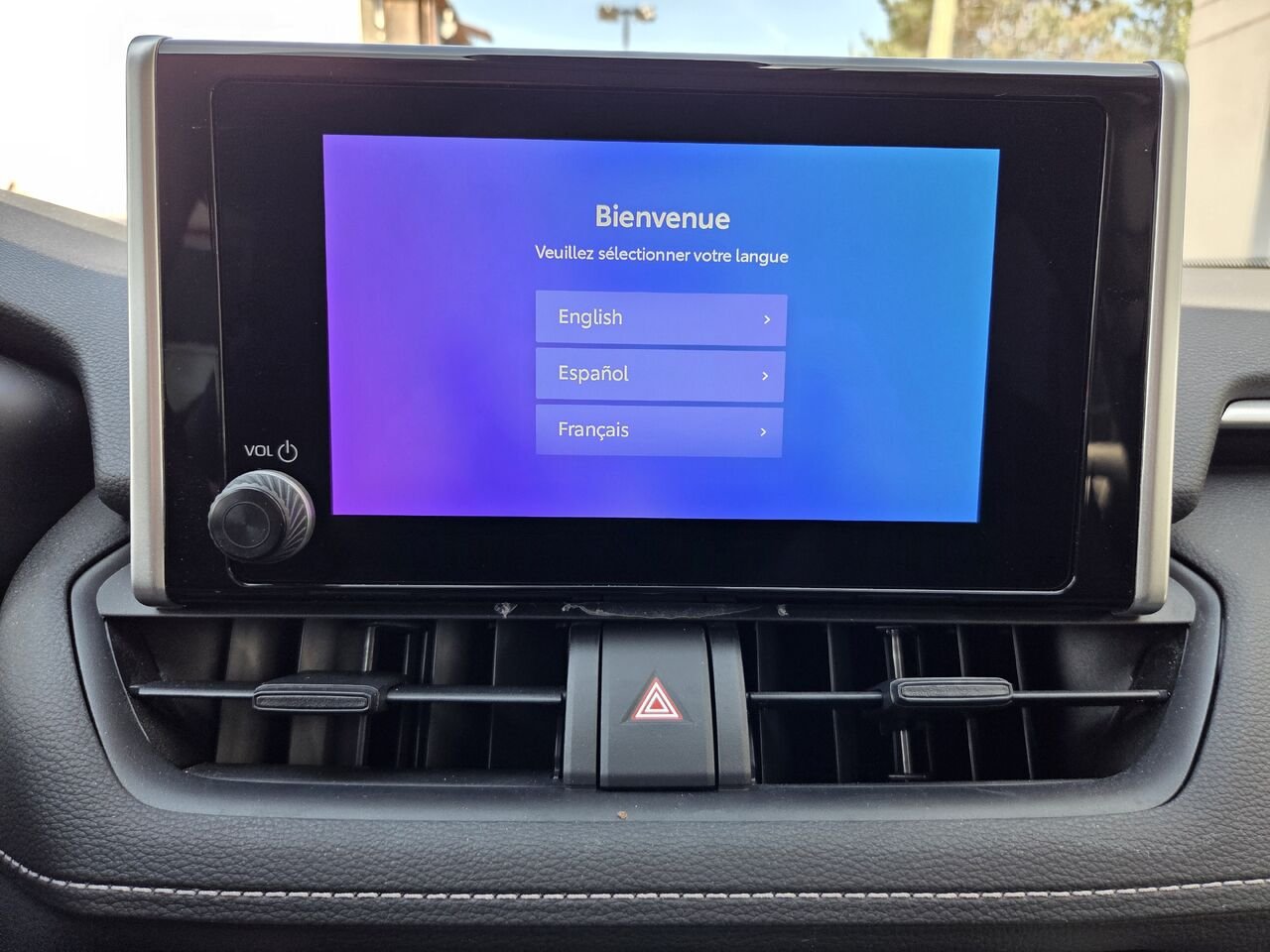 2023 Toyota RAV4 White Mont-Laurier - photo #16