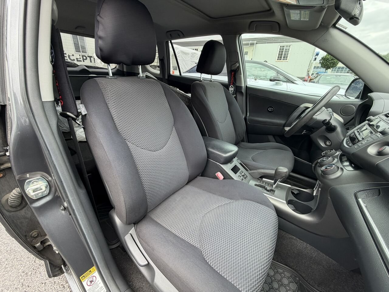 Toyota RAV4 SPORT **IMPECCABLE** 2010 Gris Laval - photo #16