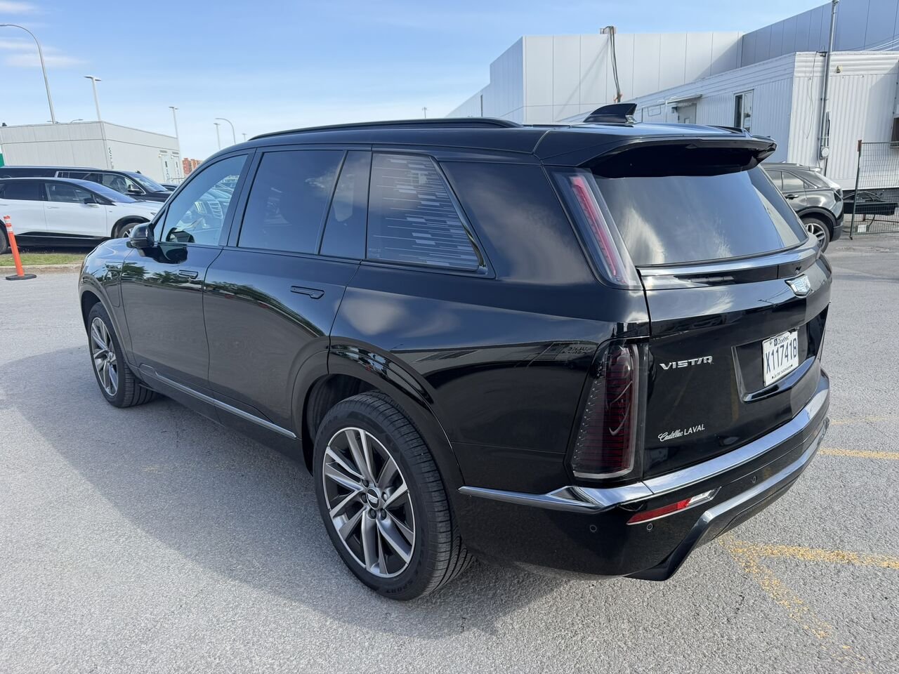 Cadillac VISTIQ Sport AWD FINANCEMENT À PARTIR 3.99% 2026 Noir Laval - photo #11