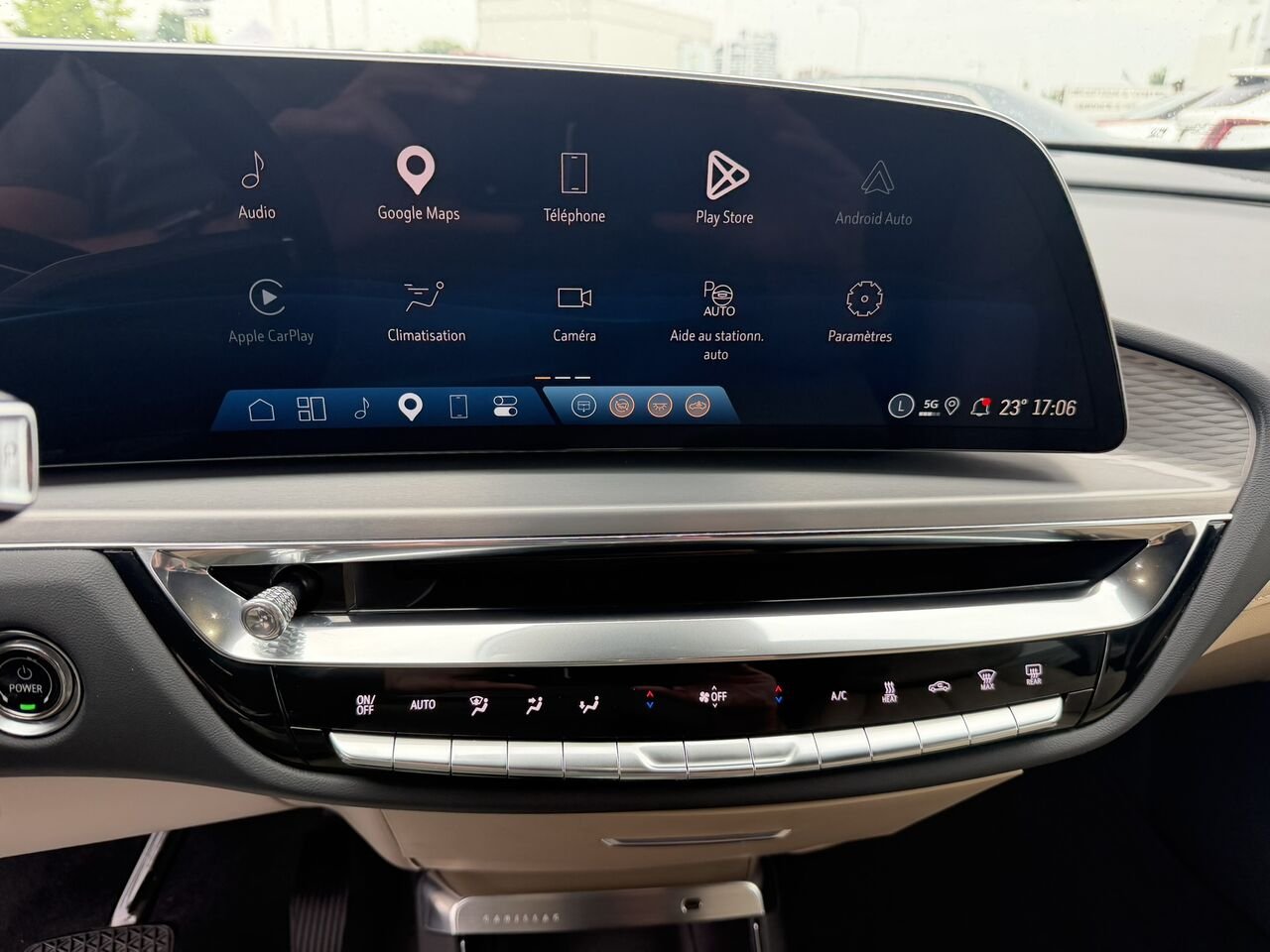 Cadillac LYRIQ SPORT AWD NIVEAU 3 NAPPA FINANCEMENTÀ PARTIR 0.99% 2024 Vert Laval - photo #24