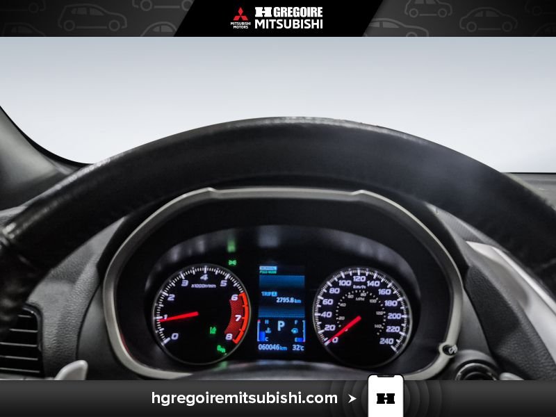 2022 Mitsubishi Eclipse Cross Black Laval - photo #18