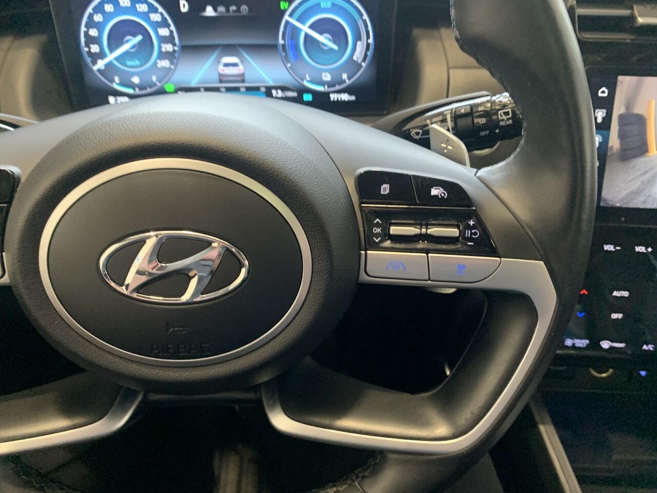 Hyundai Tucson hybride TUCSON LUXURY 2023 Gris Châteauguay - photo #29