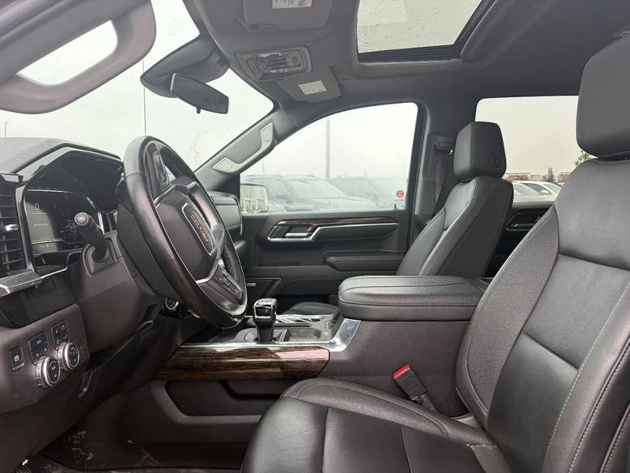2024 GMC Sierra 1500 4WD Crew Cab 147 Elevation Black Sherwood Park - photo #5
