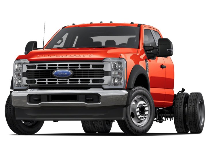 2026 Ford Super Duty F-550 DRW Châssis-cabines XLT