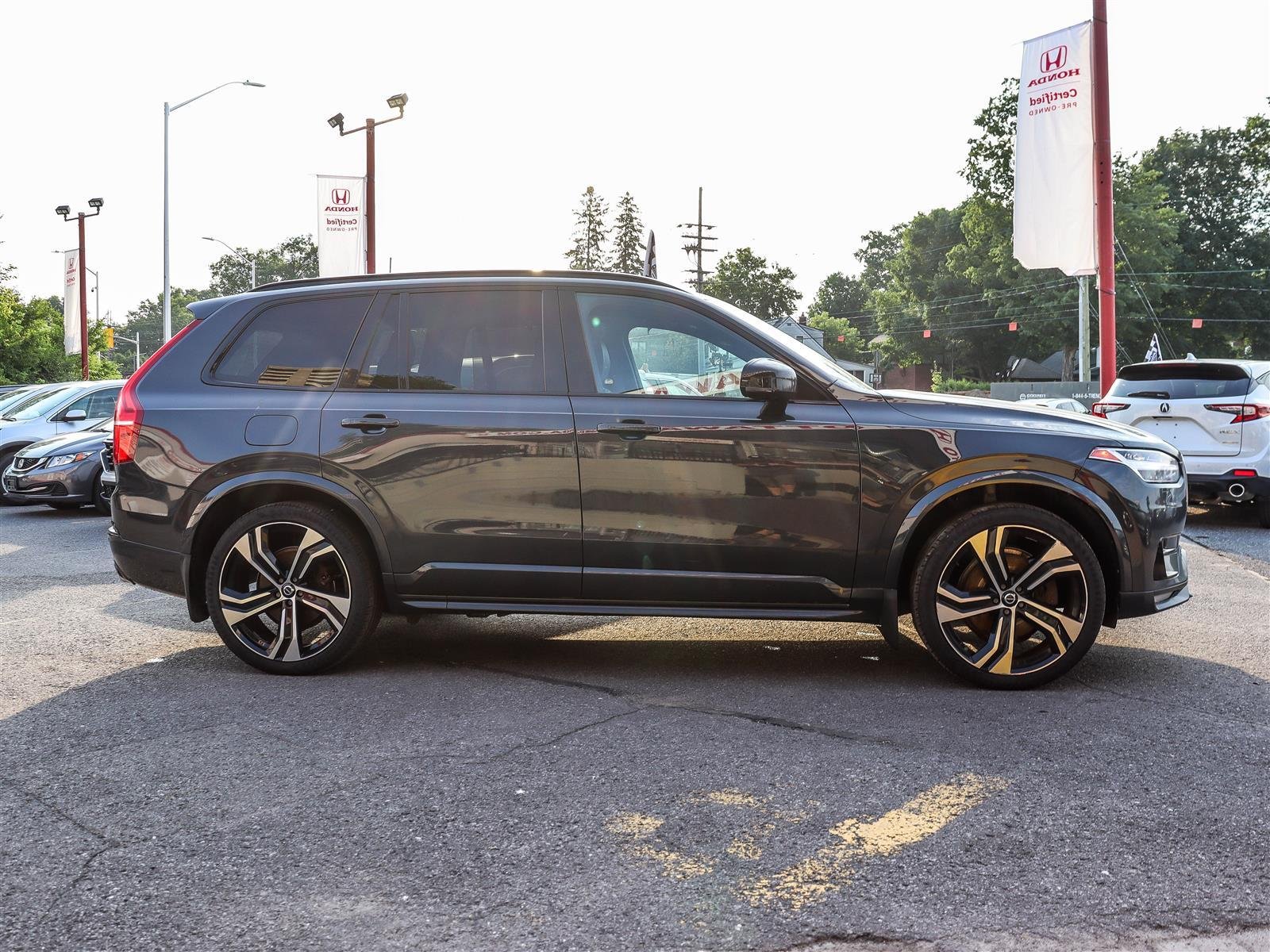 2020 Volvo XC90 T6 R-Design 7 Passenger Ottawa & Gatineau - photo #2