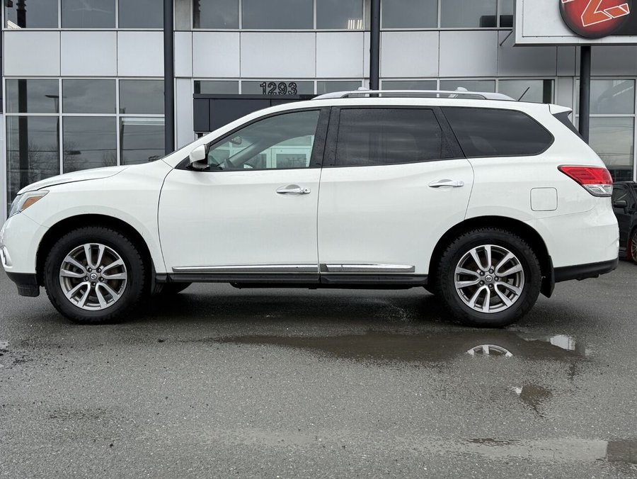 2014 Nissan Pathfinder AWD 2014 White