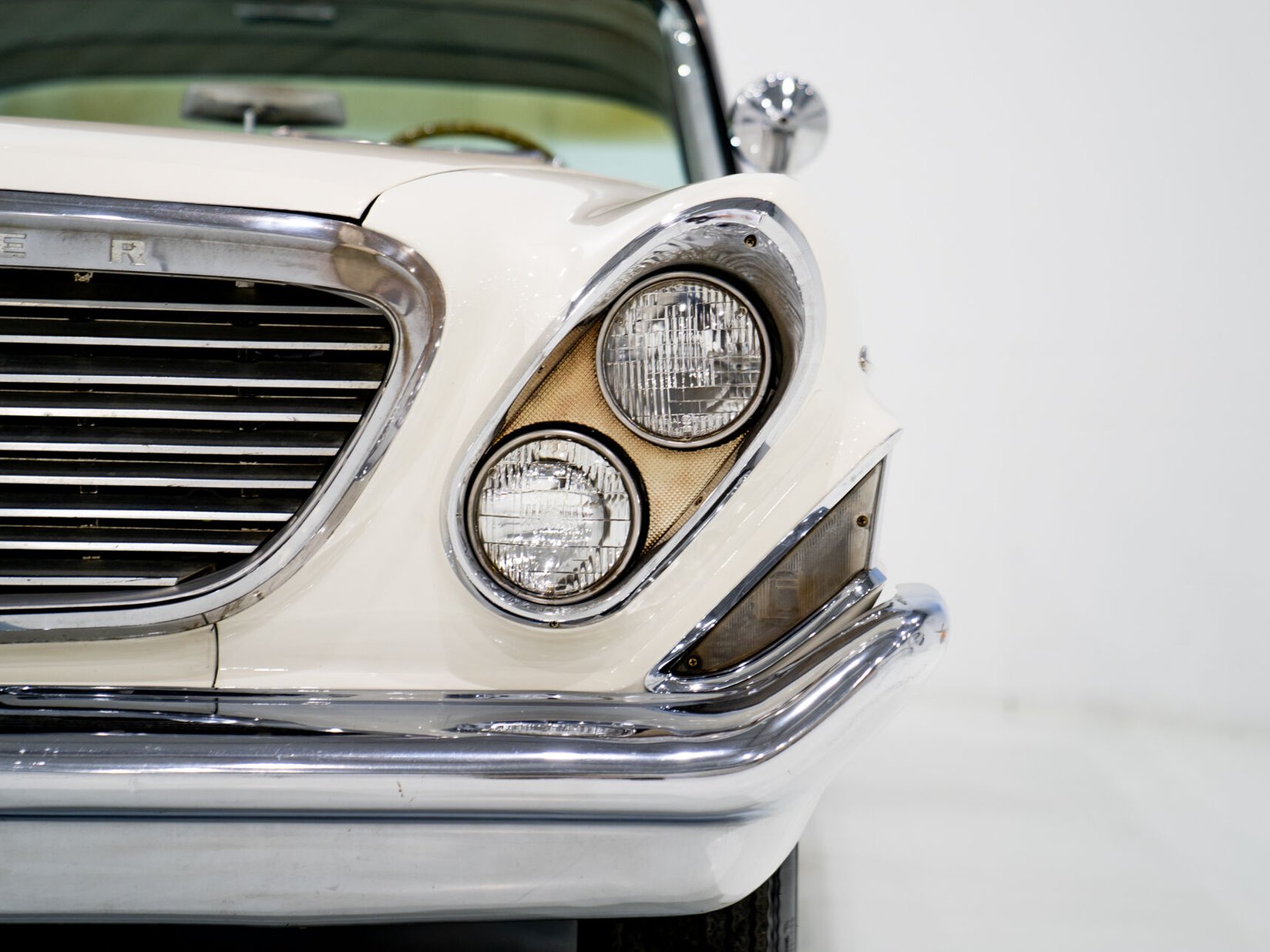 1961 Chrysler Windsor White Montreal - photo #27