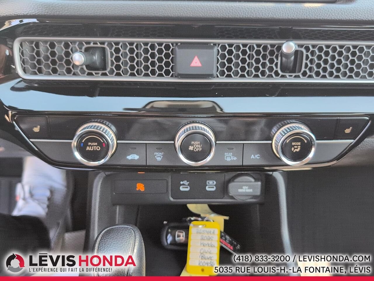 Honda Civic LX LX CVT 2025 Blanc Lévis - photo #24