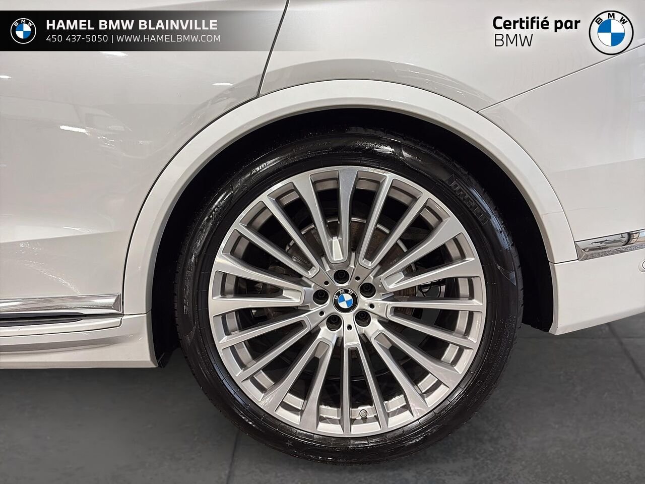 2022 BMW X7 xDrive40i véhicule d'activités sportives White Blainville - photo #6