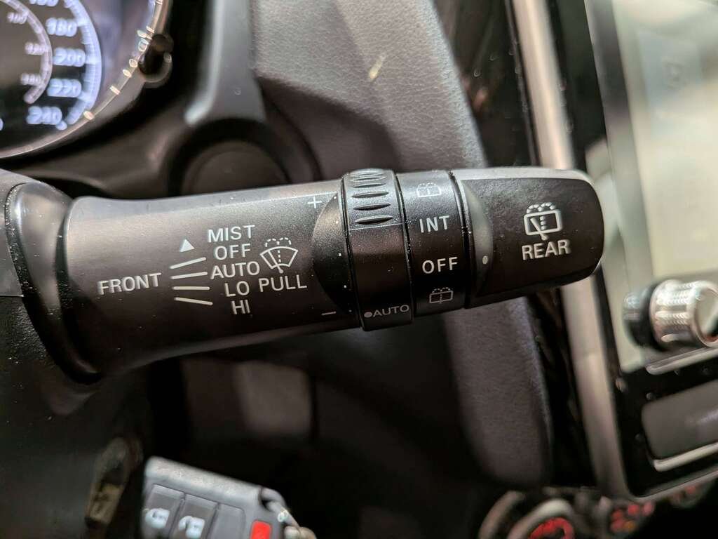 2023 Mitsubishi RVR ES FWD White Val-David - photo #19