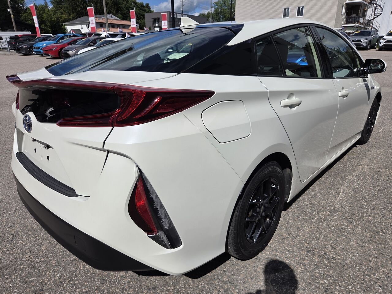2020 Toyota PRIUS PRIME White Mont-Laurier - photo #4