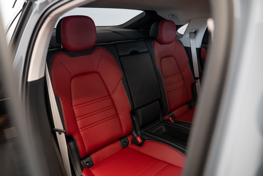 2024 Porsche Cayenne Turbo GT Grey Kirkland - photo #17