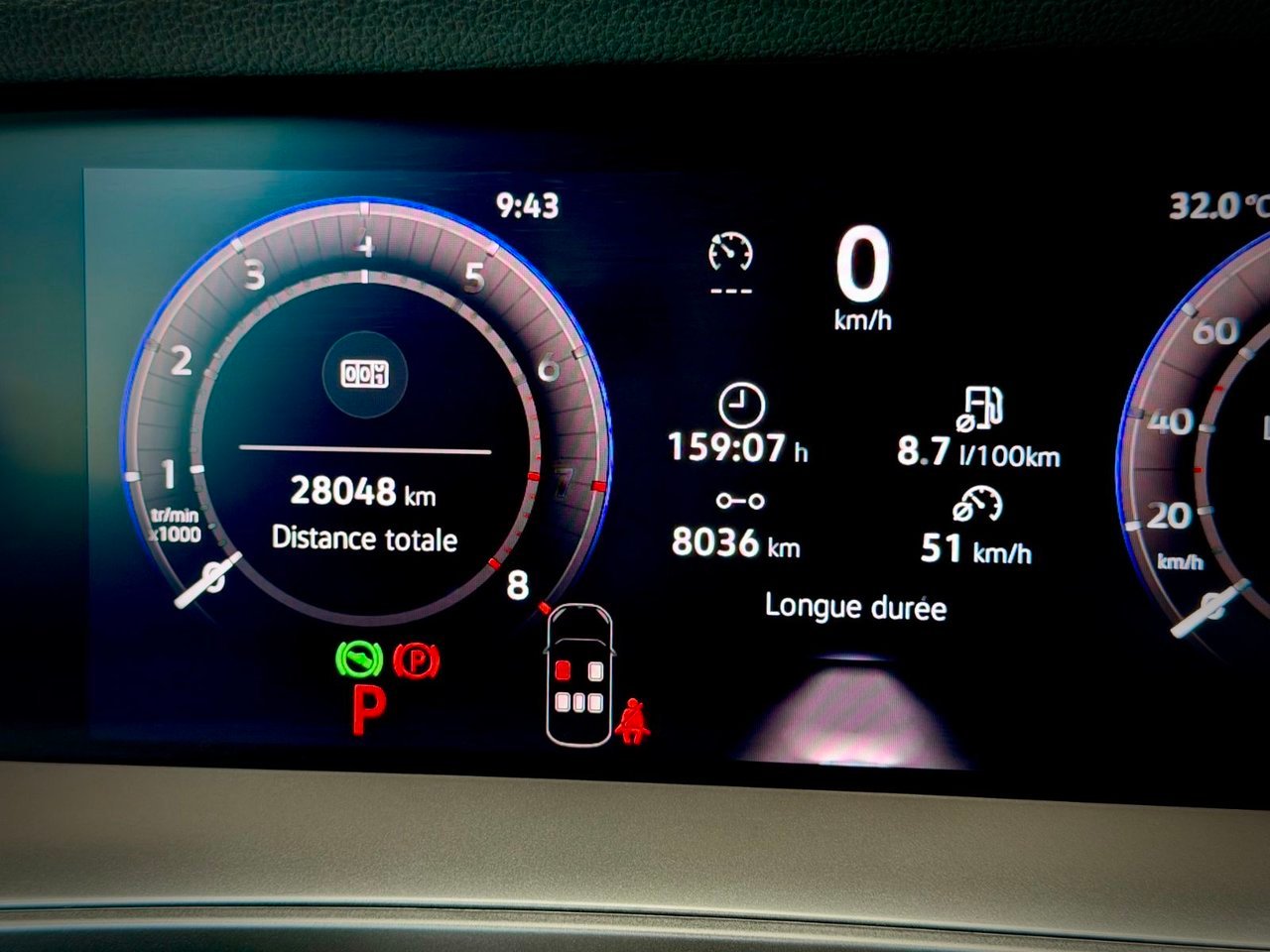 2026 Volkswagen Tiguan Black Notre-Dame-des-Prairies - photo #24