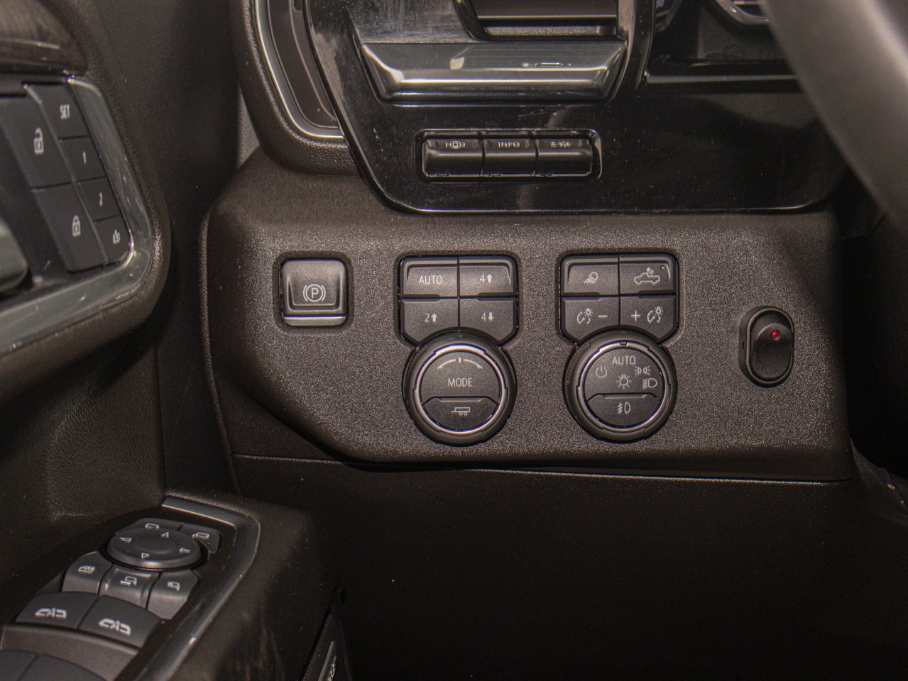 2025 Chevrolet Silverado 3500HD 4WD Crew Cab 159 LTZ Grey Sherwood Park - photo #22