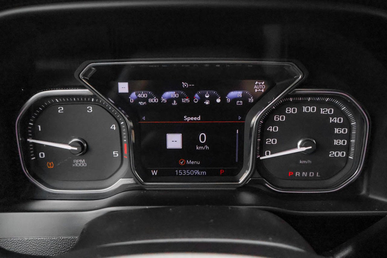 2023 GMC Sierra 2500HD 4WD Crew Cab 159 Denali White Sherwood Park - photo #21
