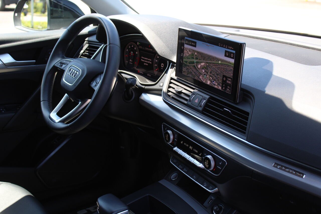 2022 Audi Q5 VIN: WA1EABFY3N2063336 Black Sainte-Rose - photo #8