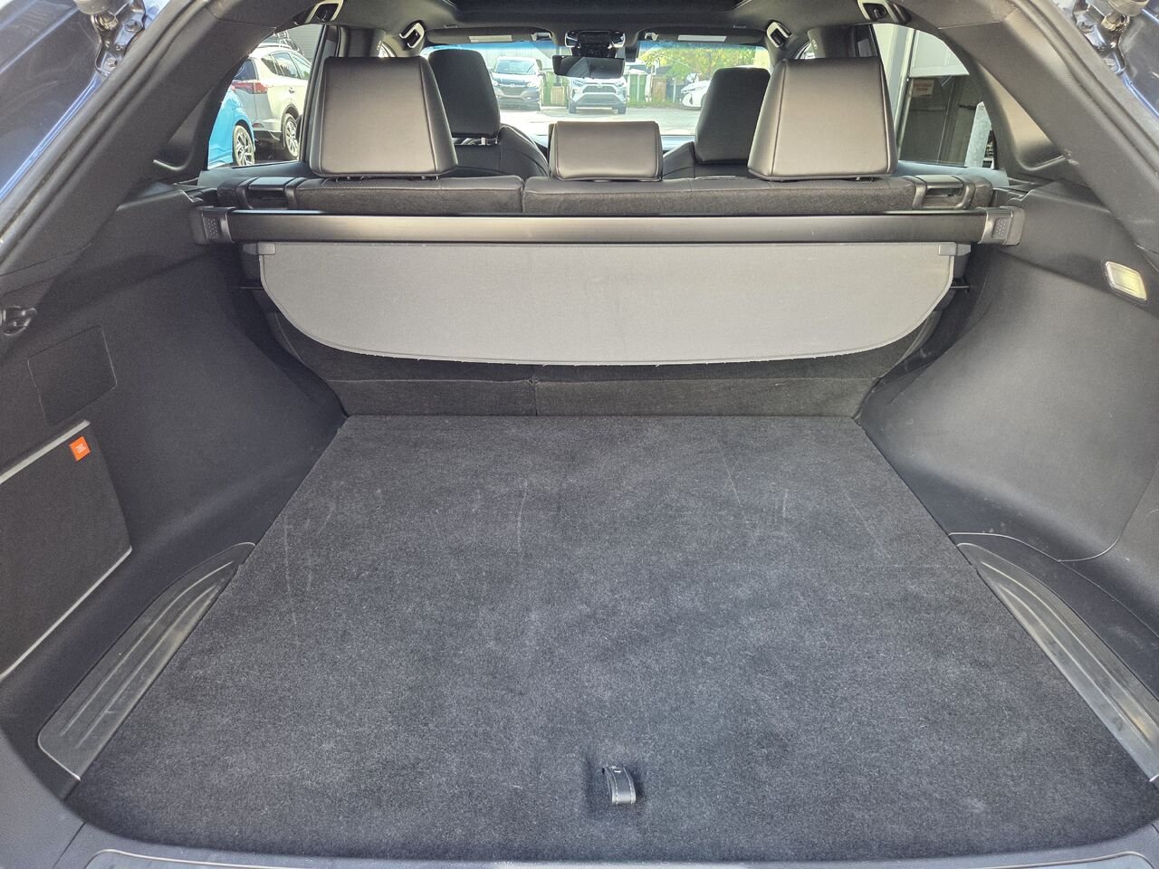 2023 Toyota VENZA Grey Mont-Laurier - photo #6