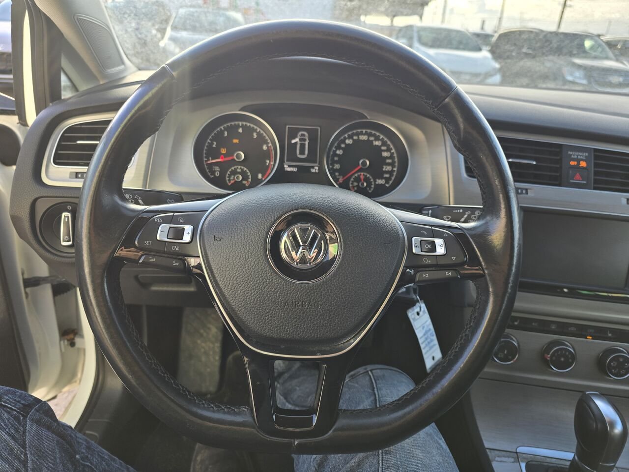 2016 Volkswagen Golf familiale sport White  - photo #11