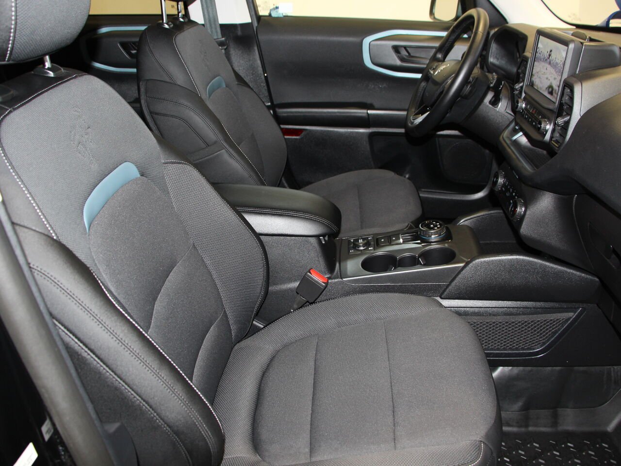 Ford Bronco Sport 2.0 L ECOBOOST + ENS REMORQUAGE + G.O.A.T. 2024 Noir Châteauguay - photo #9