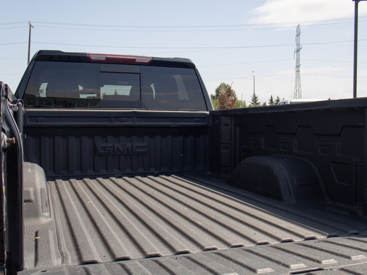 2022 GMC Sierra 1500 4WD Crew Cab 147 Elevation Black Sherwood Park - photo #10