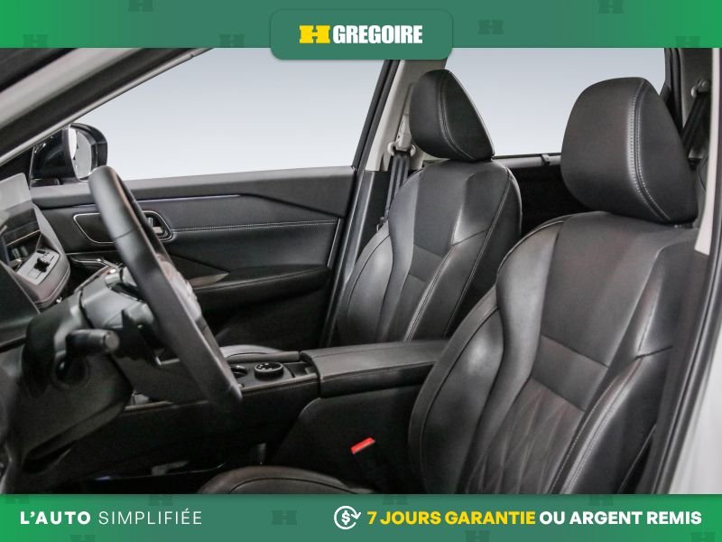 2025 Nissan Rogue White Blainville - photo #10