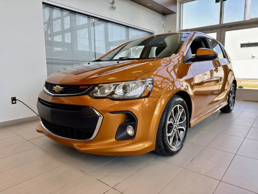 Chevrolet Sonic 2017 2017 Orange