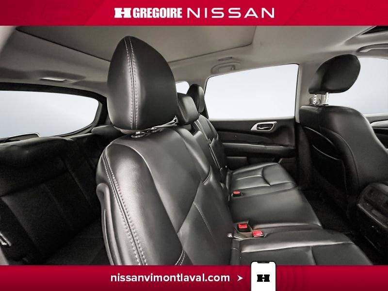 2017 Nissan Pathfinder Grey Laval - photo #17