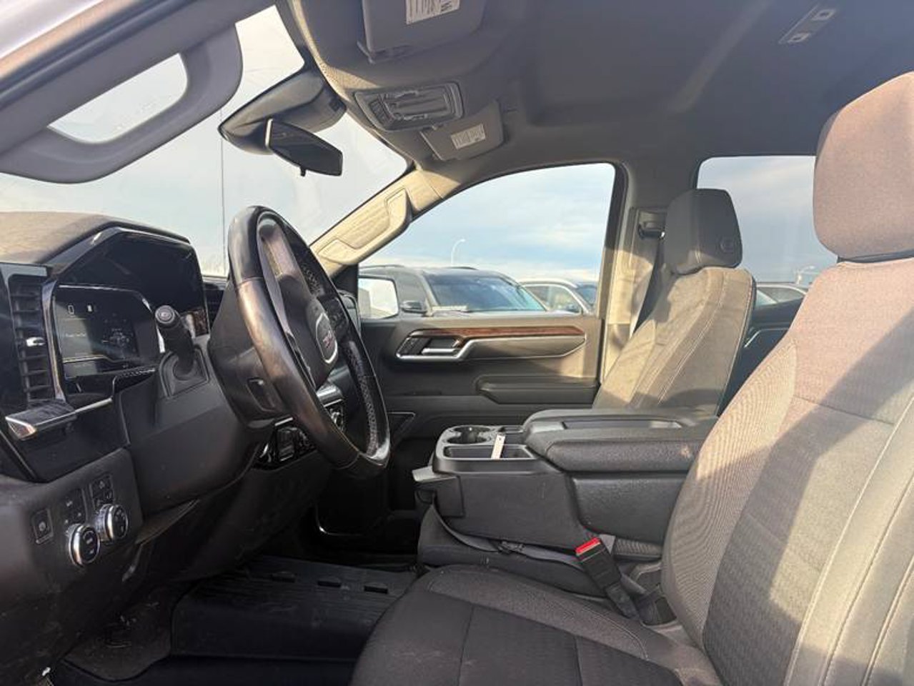 2023 GMC Sierra 1500 4WD Double Cab 147 SLE White Sherwood Park - photo #5