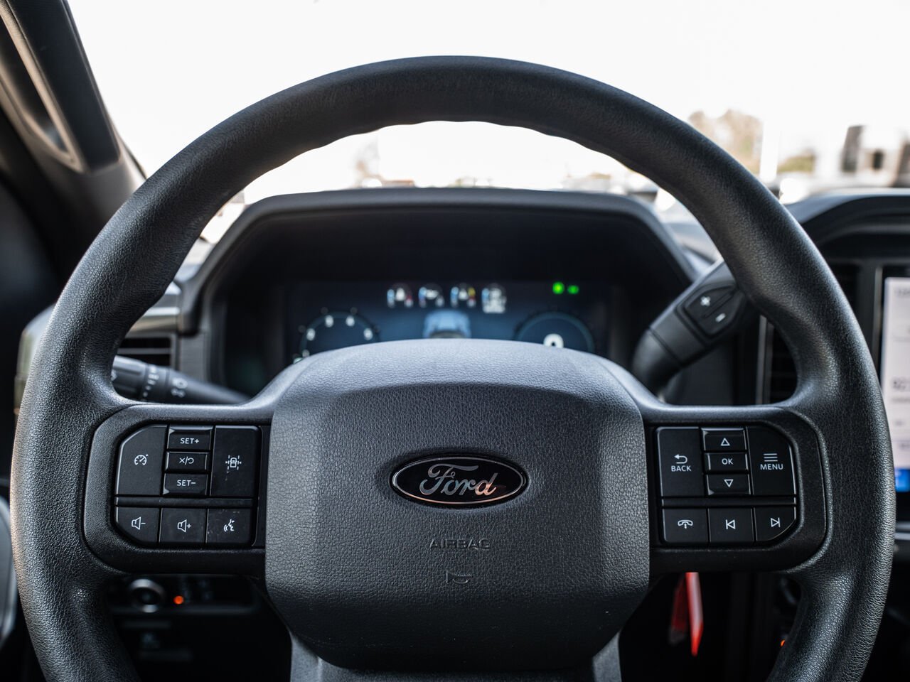 Ford F-150 2024 Gris Sainte-Julienne - photo #12