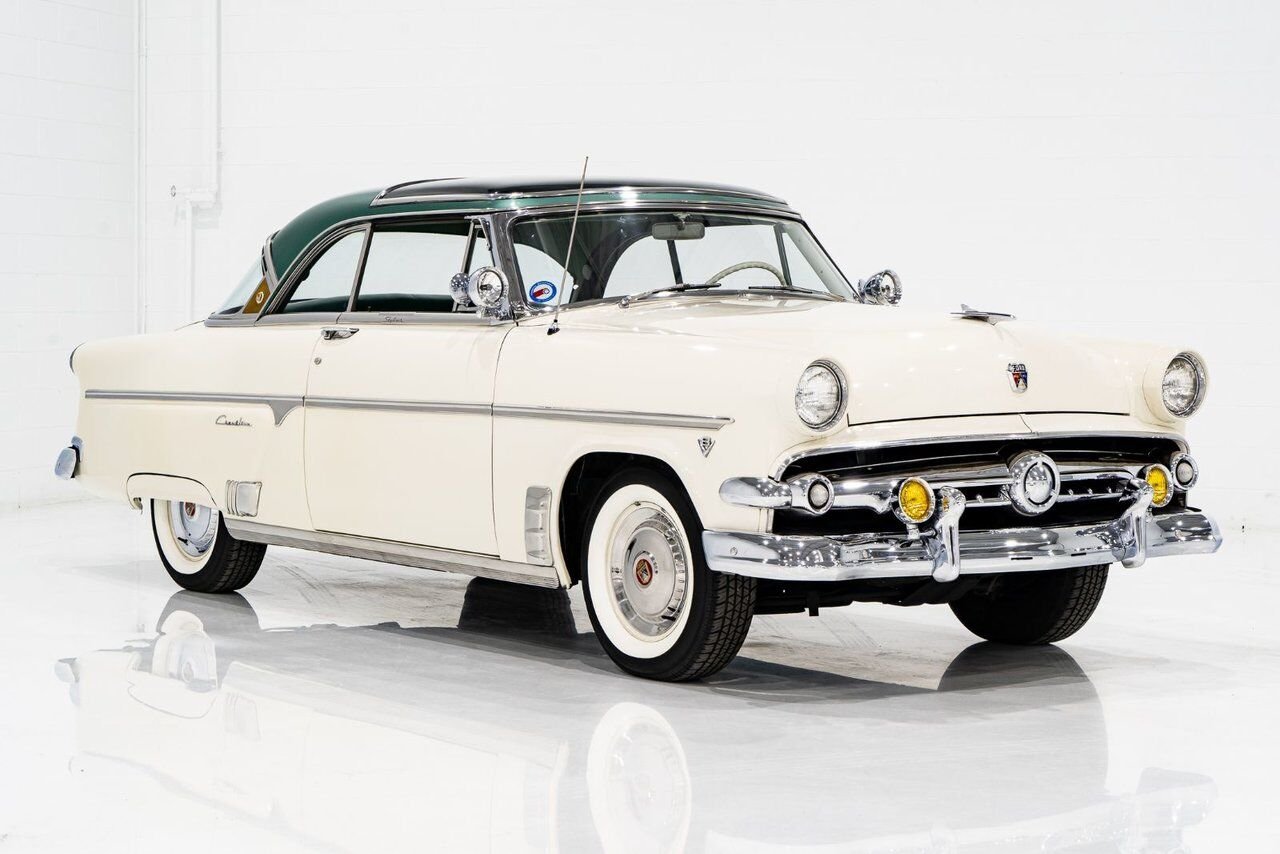 1954 Ford Crestline Skyliner rare glass top long term ownership White Montreal - photo #35