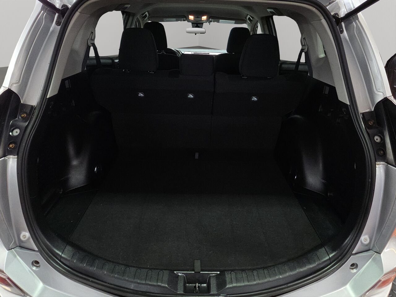 2017 Toyota RAV4 Traction intégrale 4 portes LE, caméra de recul, sièges chauffant, commande audio au volant Grey Val-David - photo #21