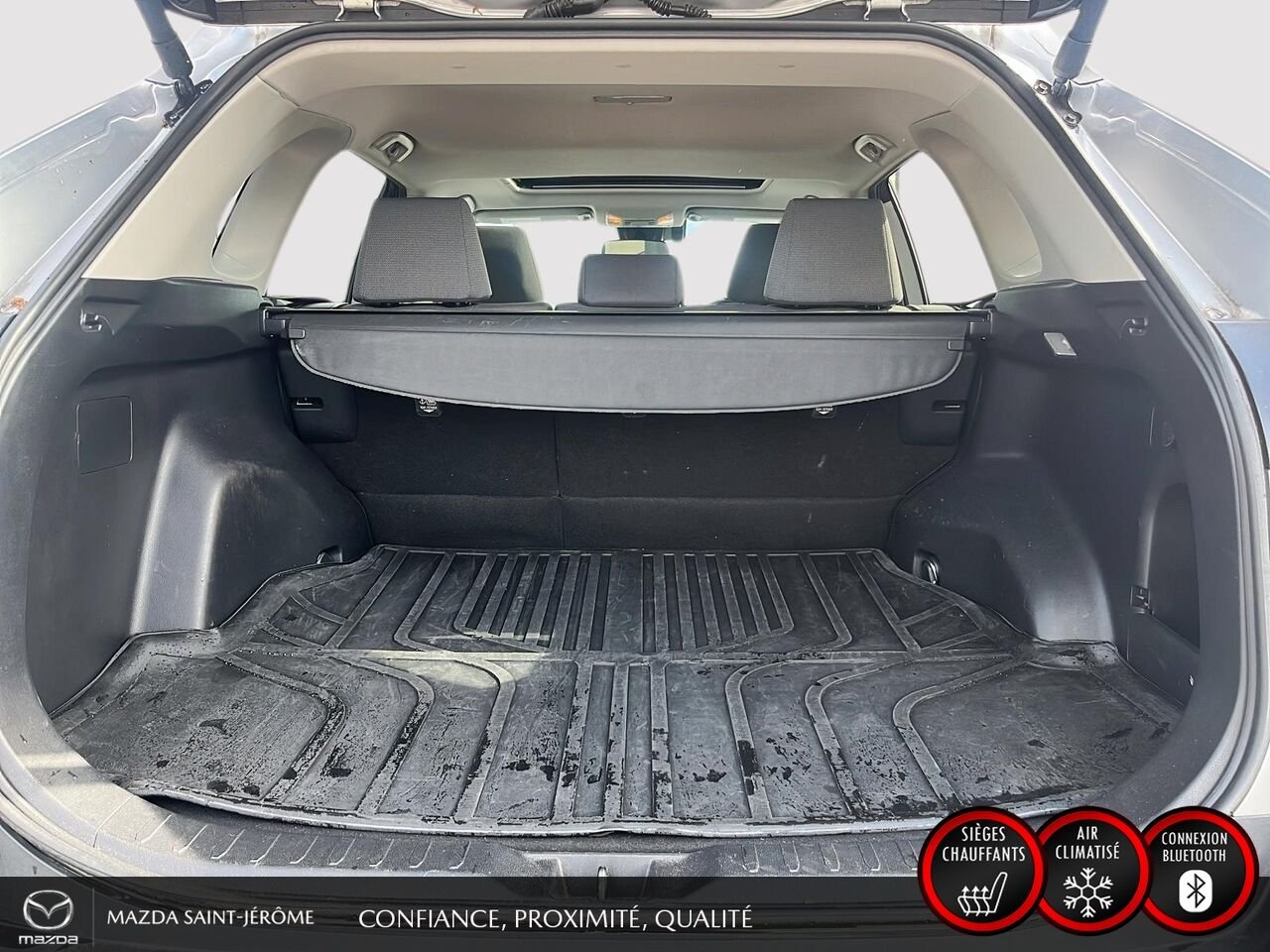 2020 Toyota RAV4 XLE | 49 877 KM | TOIT OUVRANT | AWD | ATTELAGE Silver Saint-Jérôme - photo #20