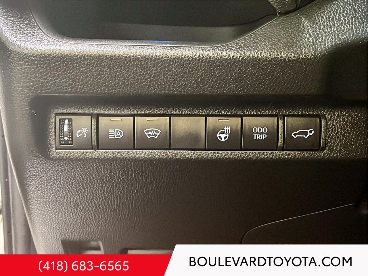 Toyota RAV4 PRIME 99835A-49 | XSE, HYBRIDE BRANCHABLE, AWD 2023 Frisson glacé nacré avec toit noir Québec - photo #12
