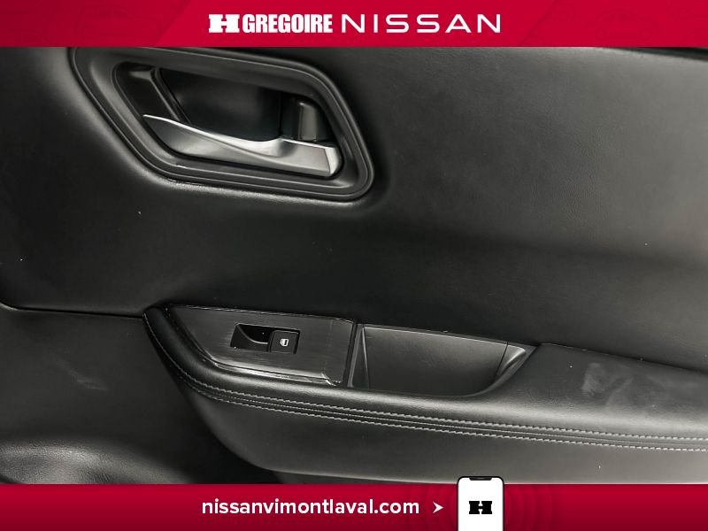 Nissan Rogue 2024 Blanc Laval - photo #14