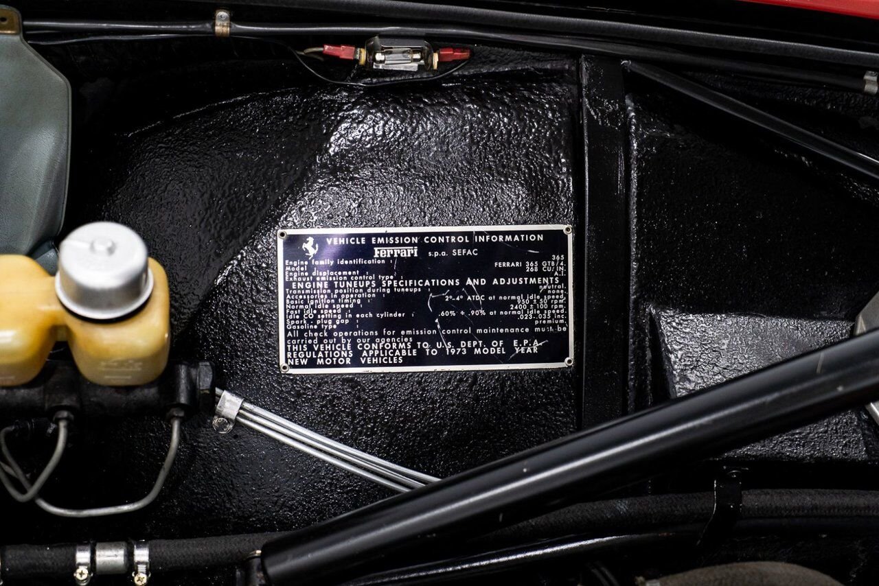 1973 Ferrari 365 GTB4 Daytona 18,301 miles With Orig Books/Tools/ Carbs / Filter Box Red Montreal - photo #25