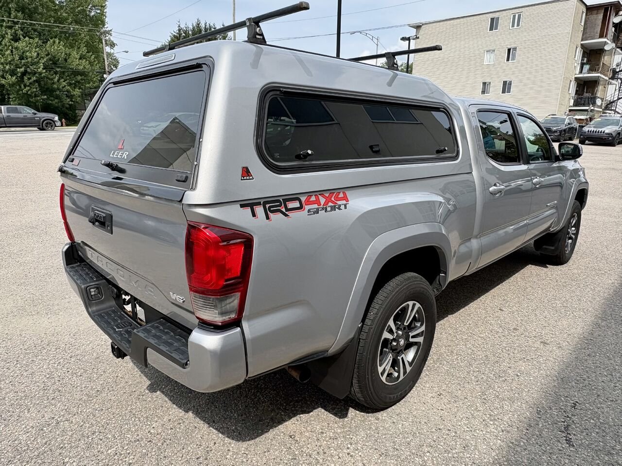 2018 Toyota TACOMA Silver Mont-Laurier - photo #8