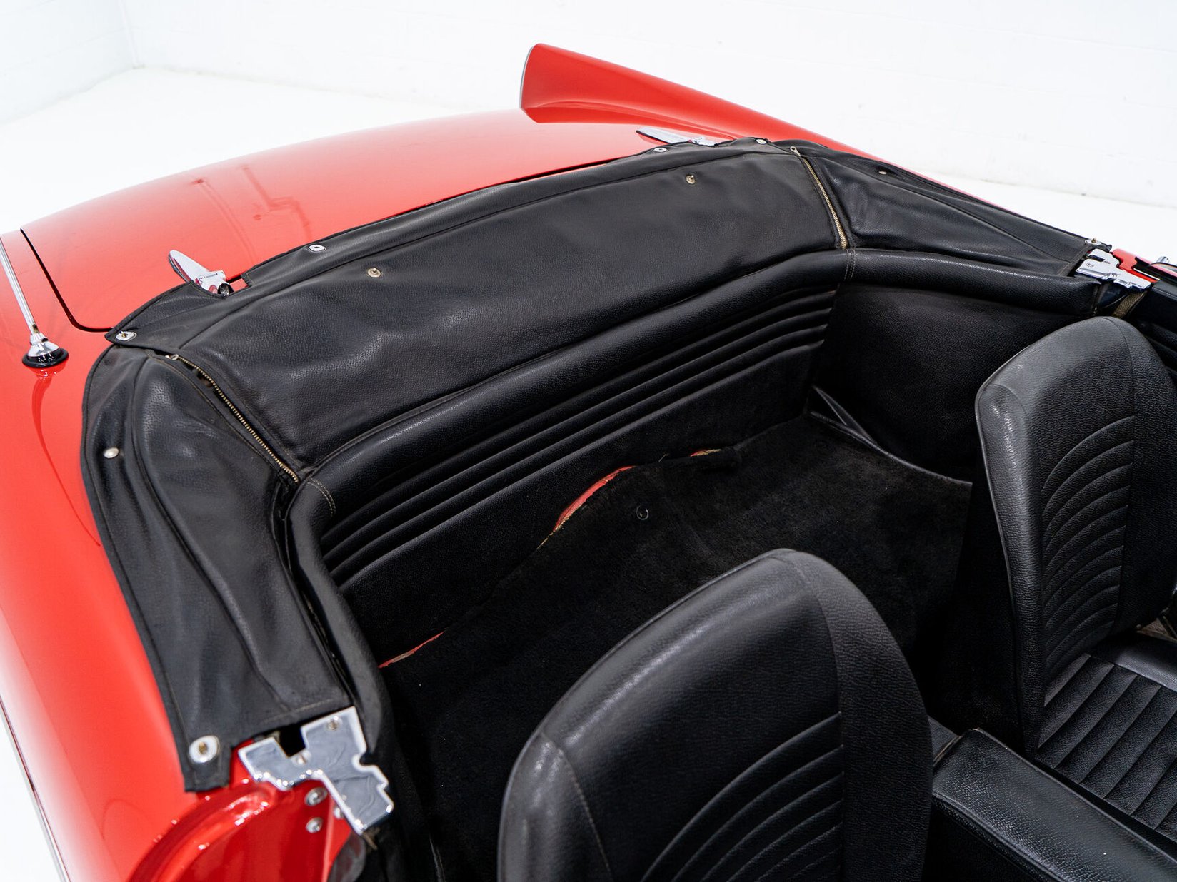 1967 Sunbeam Tiger Unrestored with single repaint **PRIX EN USD** Red Montreal - photo #14