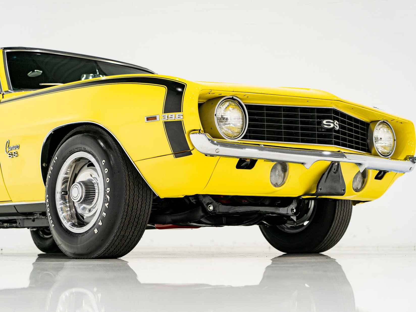 1969 Chevrolet Camaro SS **PRIX EN USD** With factory A/C Yellow Montreal - photo #24
